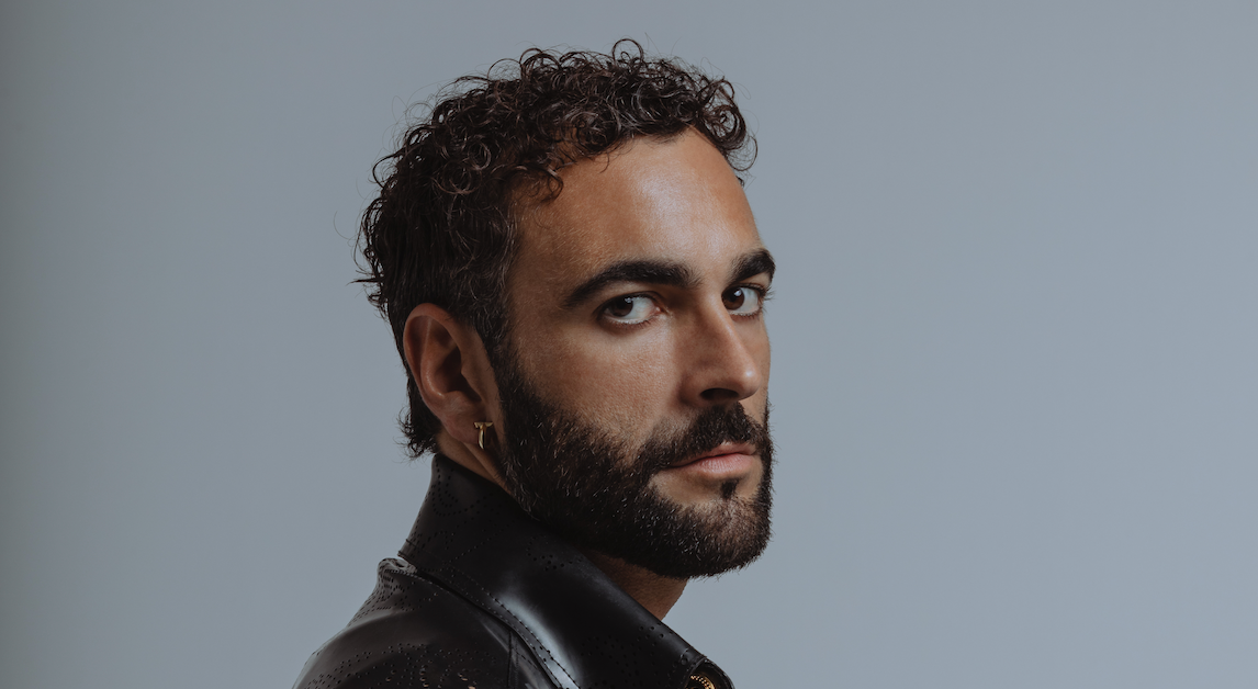 Sanremo 2023, Mengoni: «Per tutti sono il primo della classe, ma io non penso alla gara»