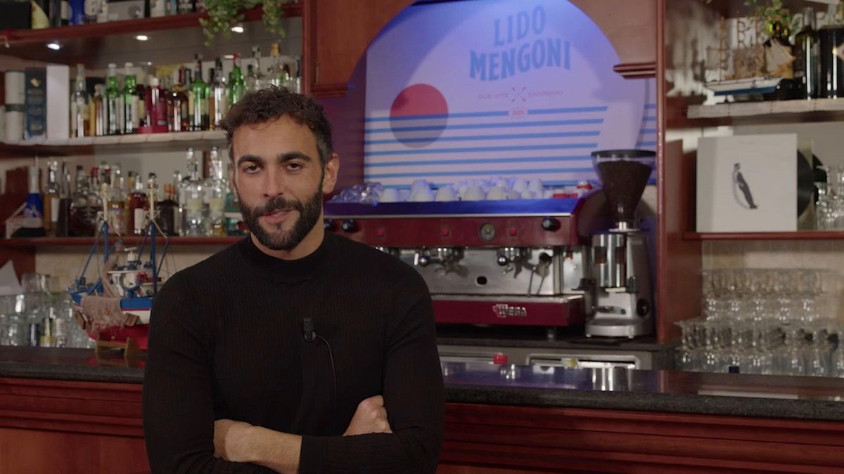 Sanremo 2023, Mengoni: «Per tutti sono il primo della classe, ma io non penso alla gara»