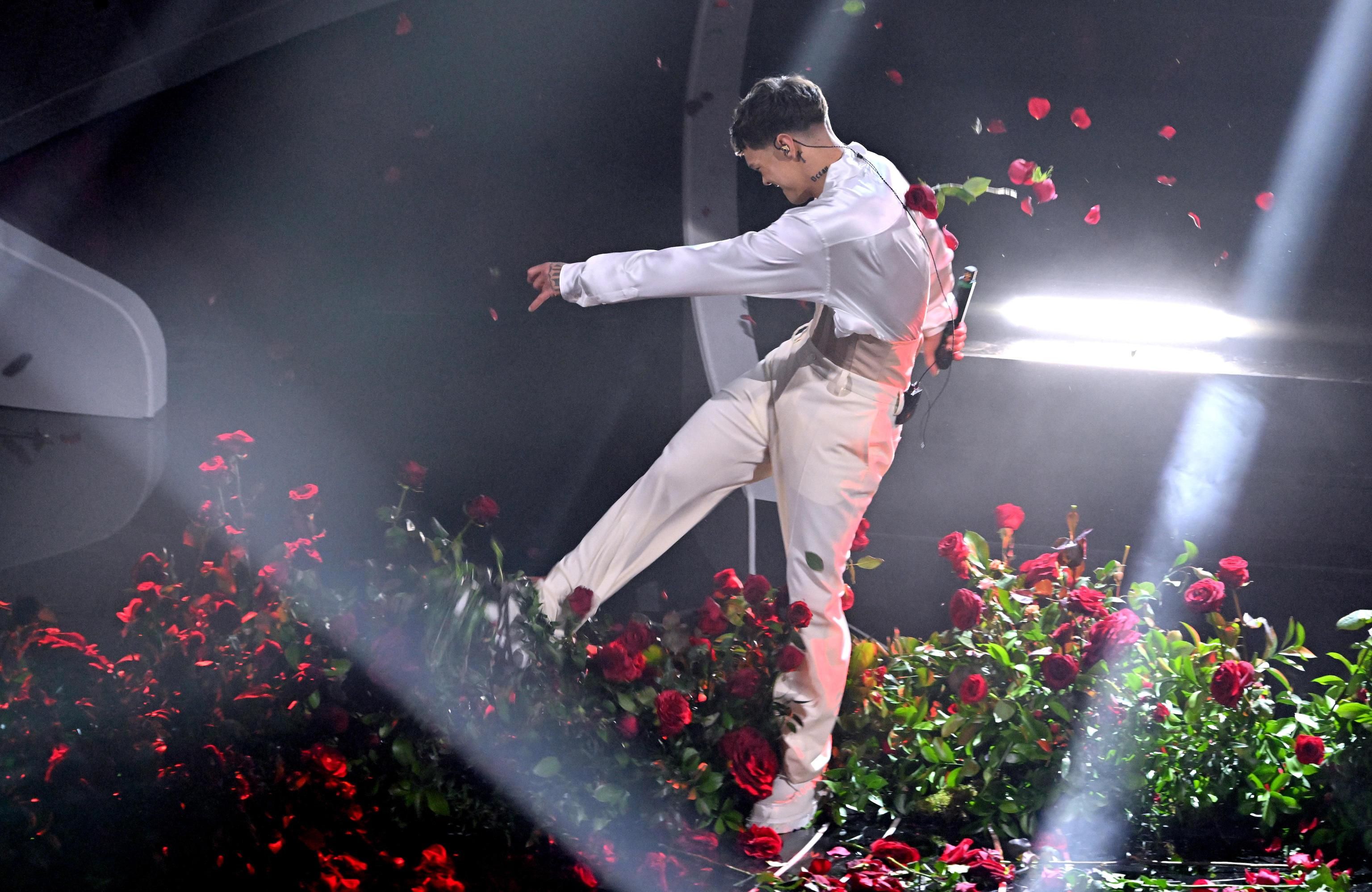 Sanremo 2023, Blanco rovina la prima serata