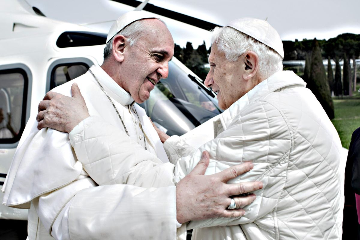Il Papa su Ratzinger: «Schiavo del sistema»