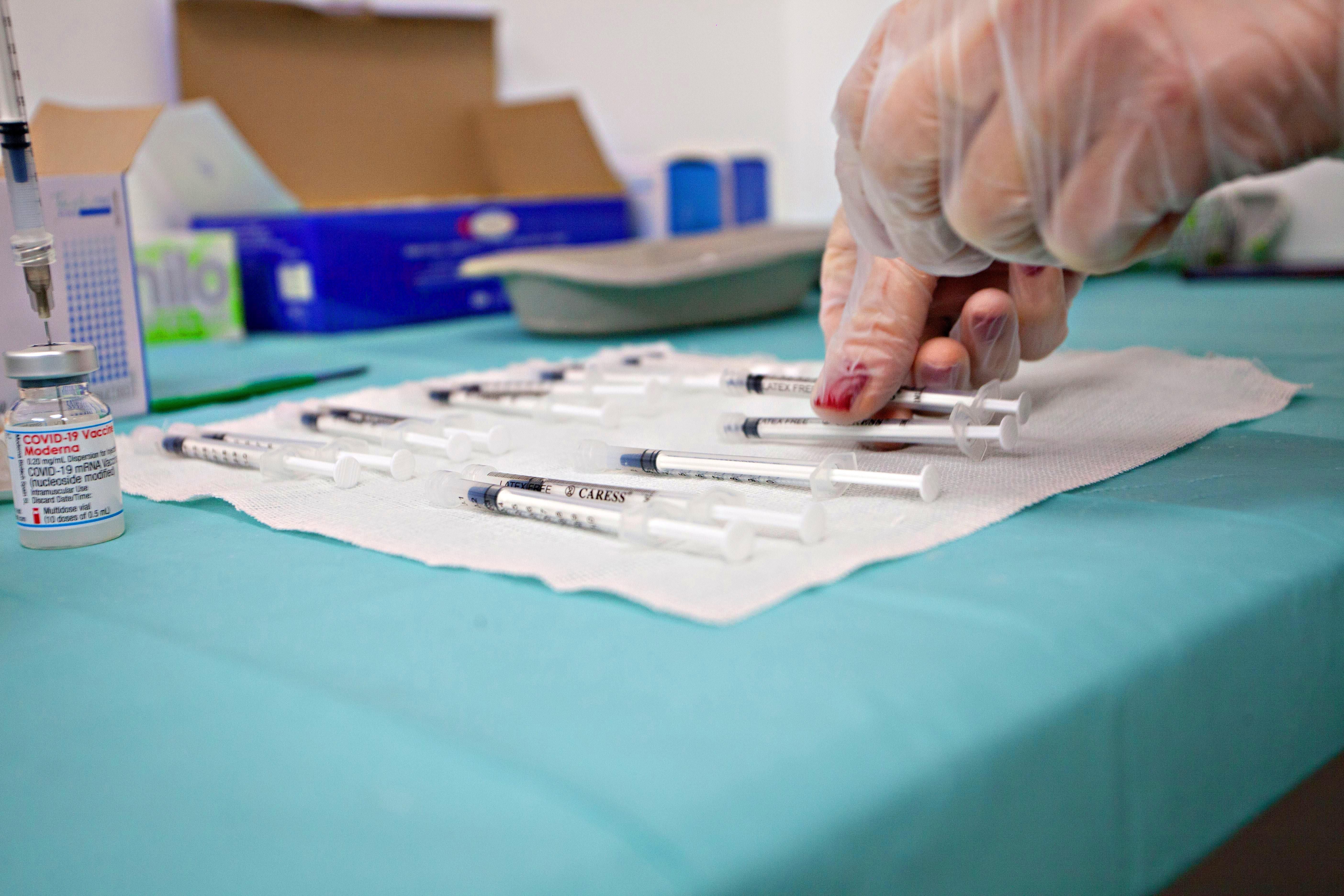 Danni da vaccino, primi risarcimenti