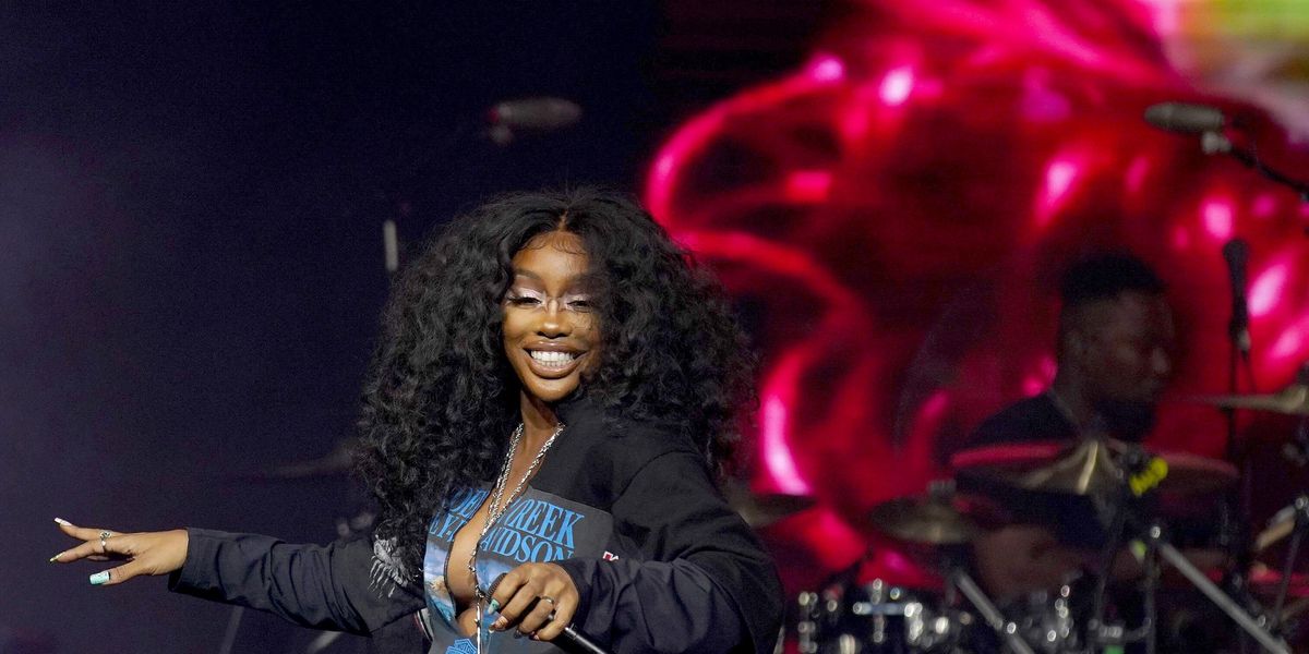 SZA Talks Finding Beauty In Her Worst Moments & Being 'Naked' In Her Music