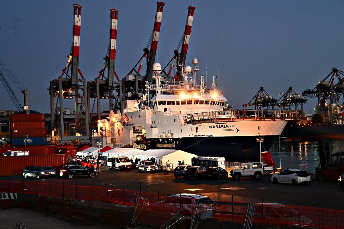 Sinistra schierata coi taxi del mare e l’Europa ora scopre l’emergenza