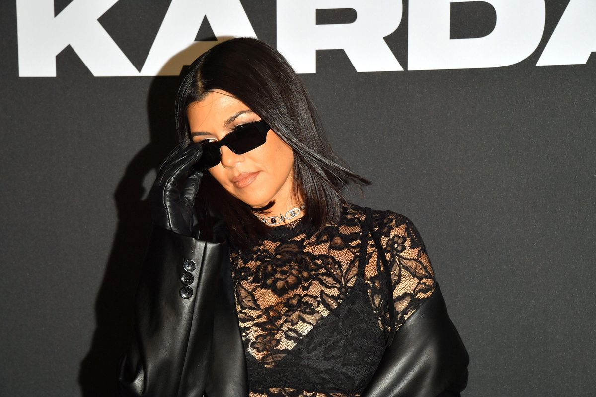 Kourtney Kardashian and Travis Barker Are Dating