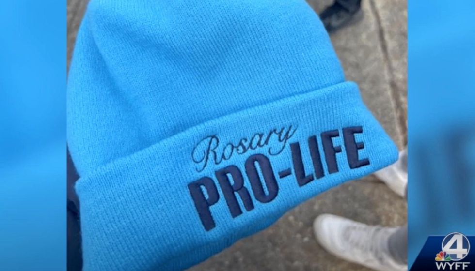 Catholic students kicked out of the Smithsonian ​for wearing pro-life hats