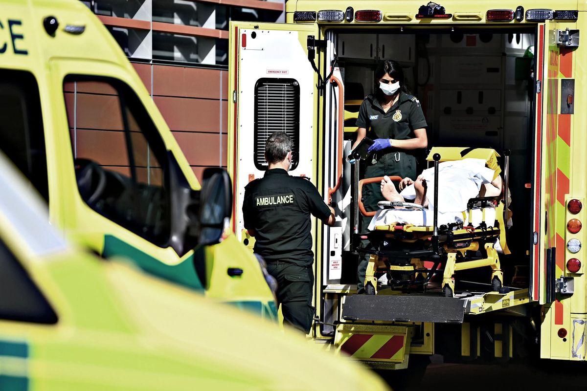 Boom di morti in eccesso non dovute al Covid. L’Istat britannico indaga