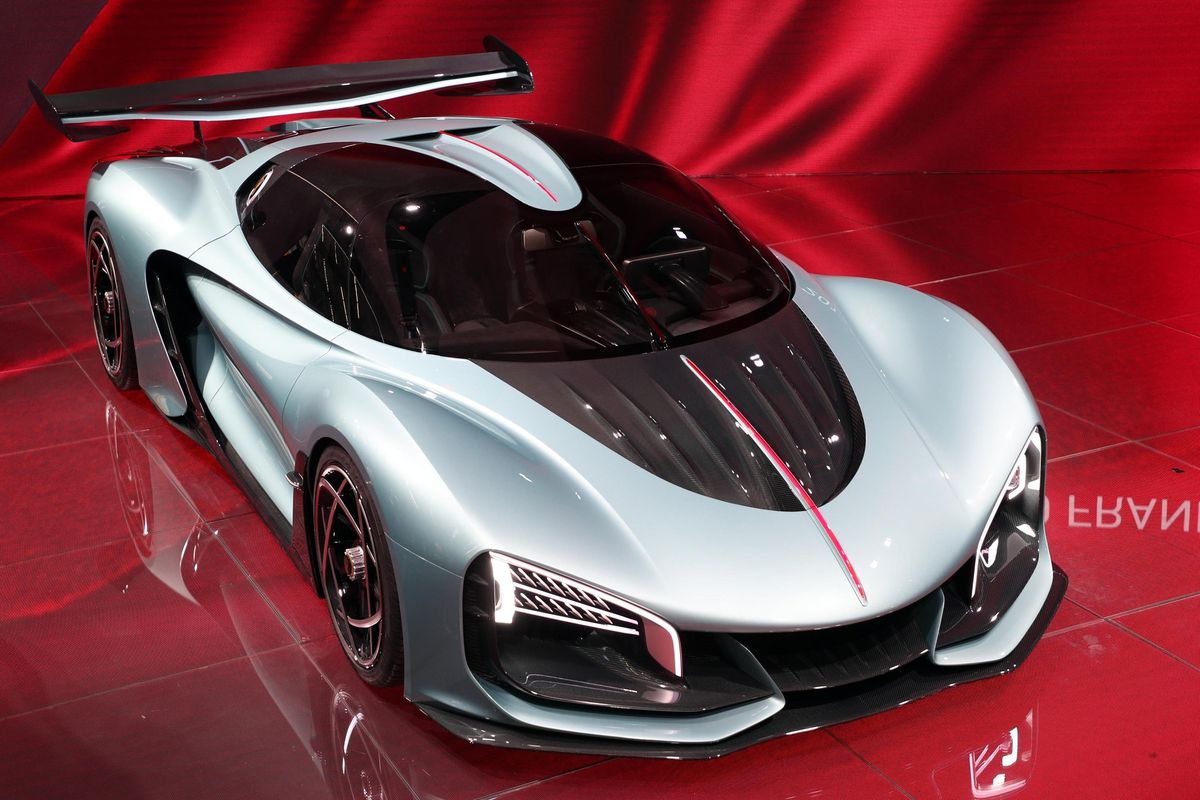 Prima il prof tifava elettrico cinese