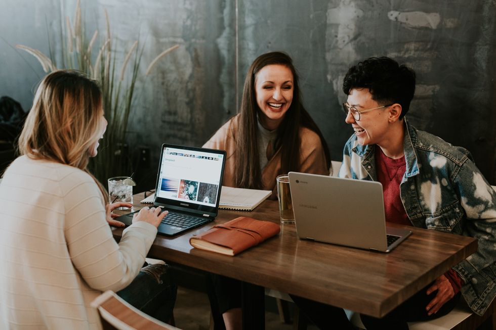 Top 5 Safest Ways to Earn Money as a Student