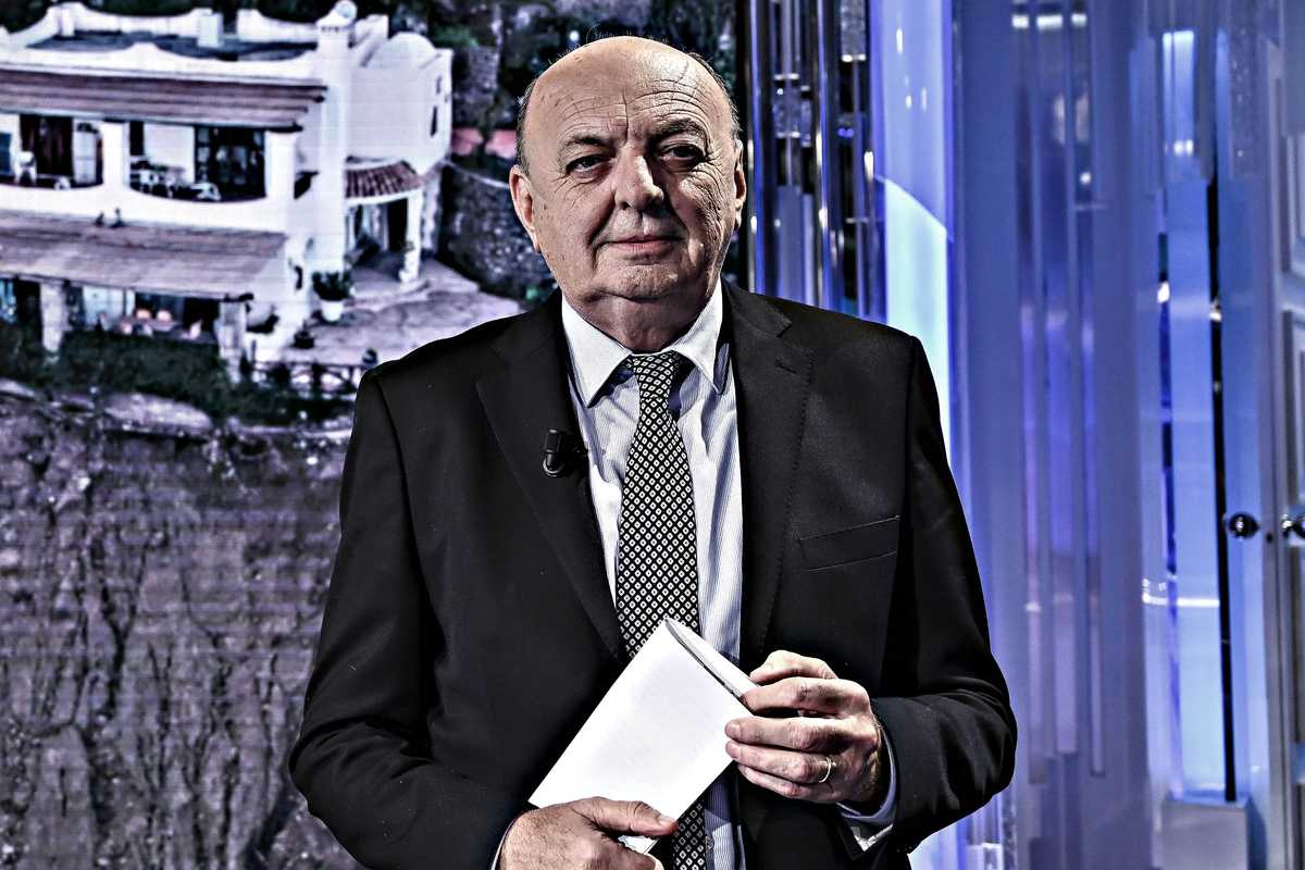 I centristi invocano una mediazione