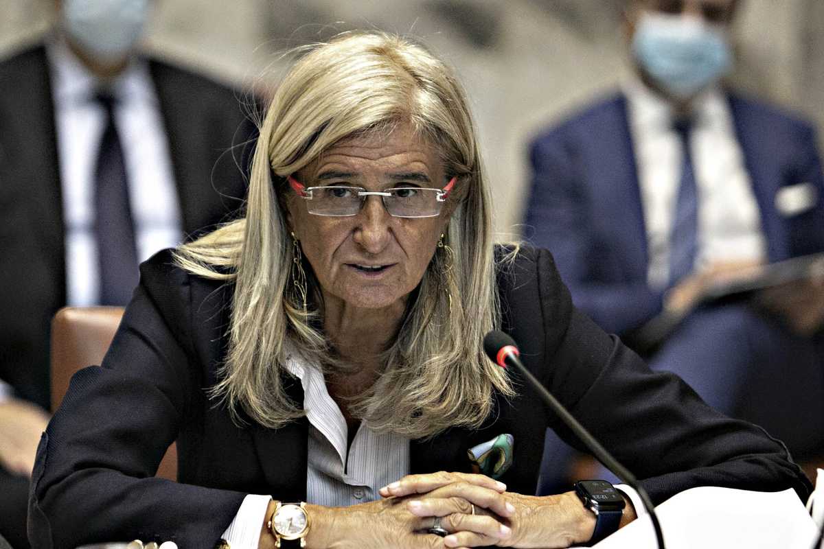 Tratta con lo Stato e intanto la Morselli paga per cancellare le notizie sui debiti