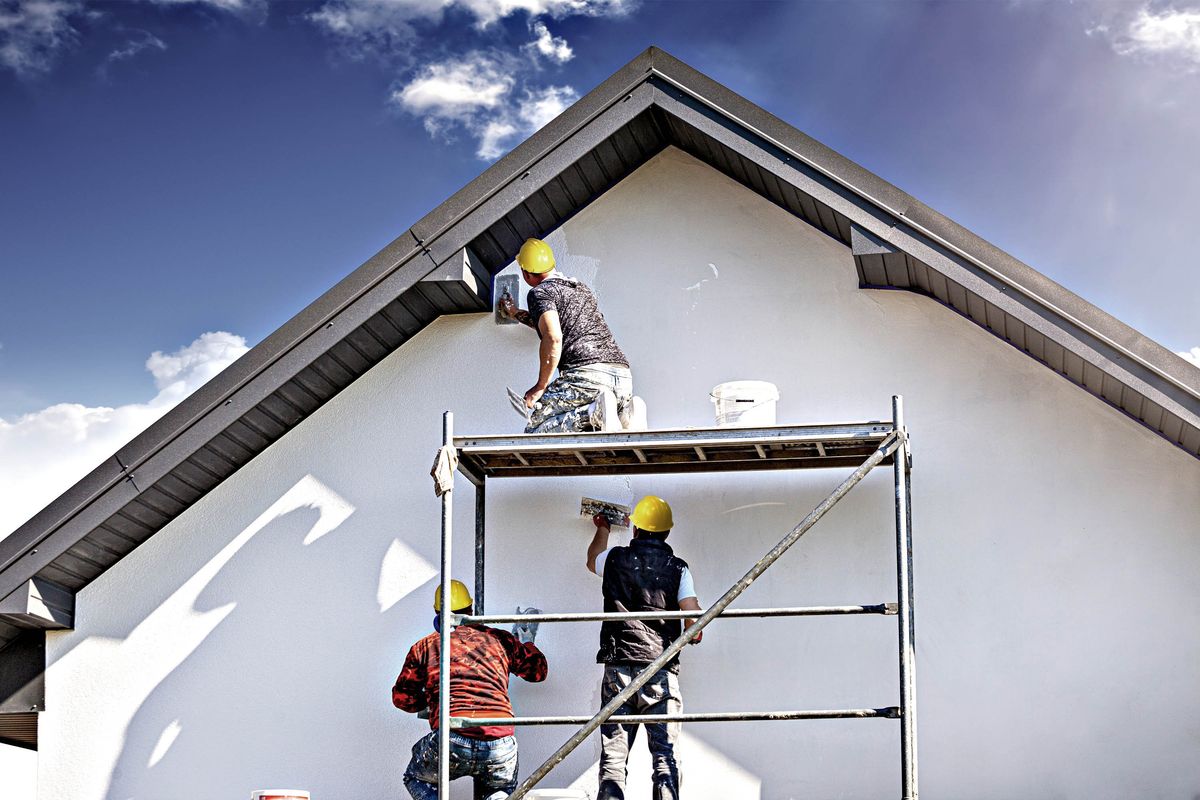 La corsa ai restauri (spesso inutili) ha portato l’inflazione alle stelle