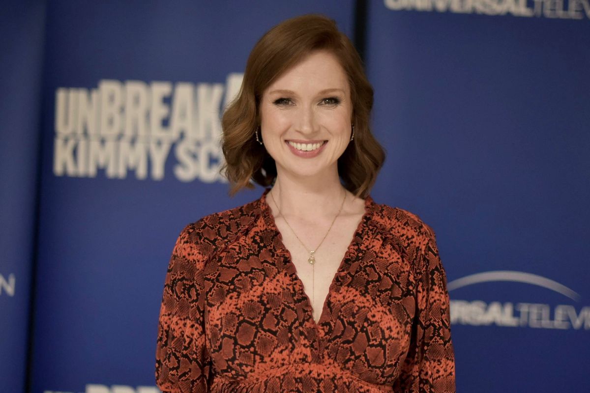 Ellie Kemper Addresses KKK Princess Accusations in New Post