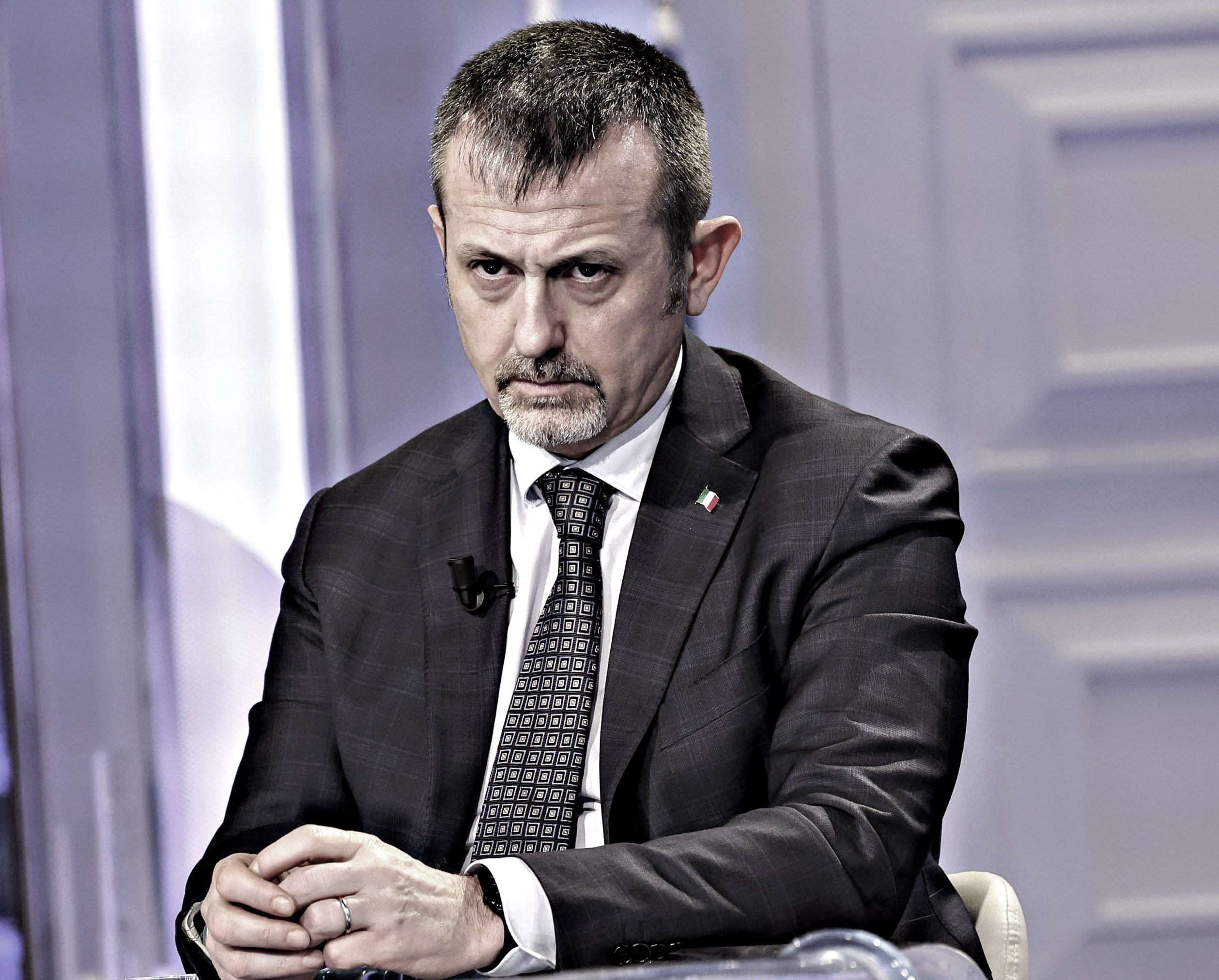 Il Pd alle corde scivola sull’Aventino grillino