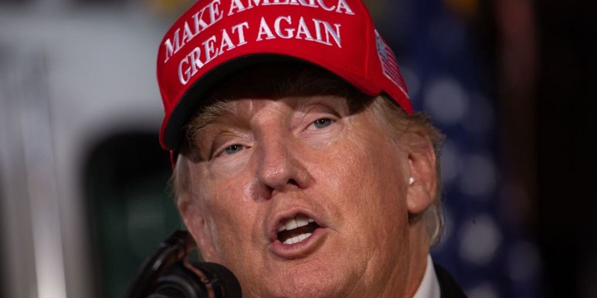 Trump visits East Palestine, Ohio Trump visits East Palestine, Ohio