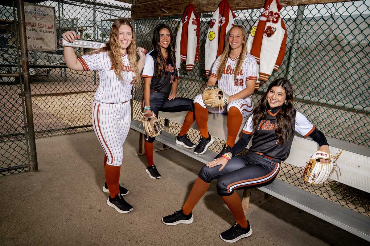 THE WIND UP: VYPE Softball Rankings, No. 18 Alvin Yellowjackets