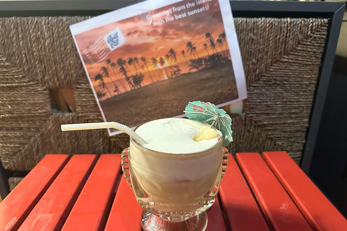 Welcome To Wonkette Happy Hour, With This Week's Cocktail, The Piña Colada!