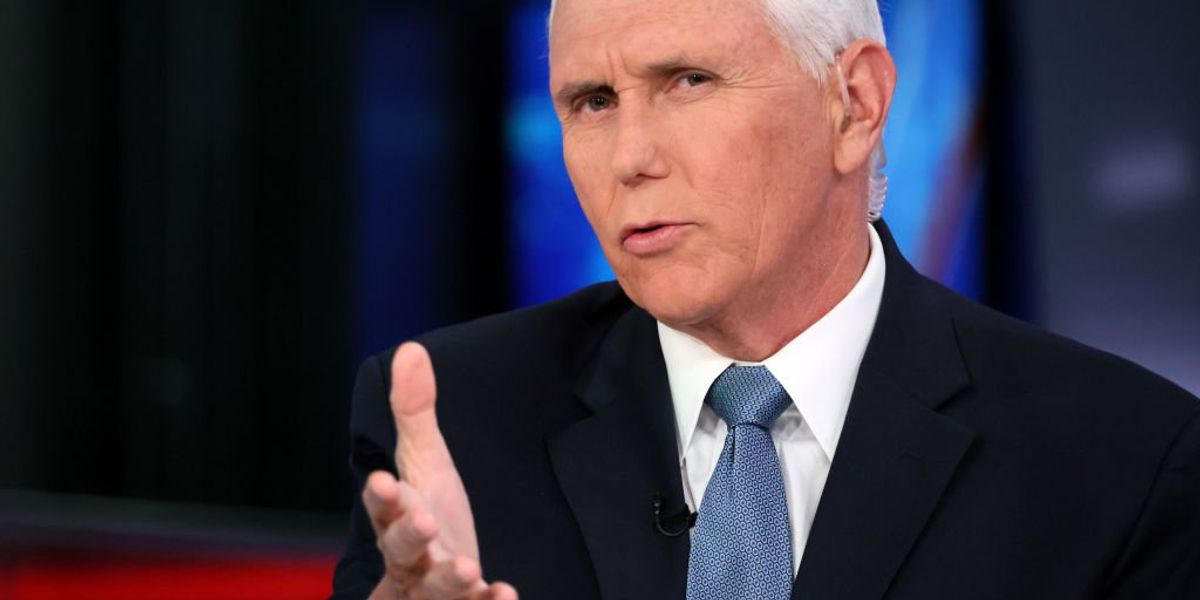 Pence defends US support for Ukraine