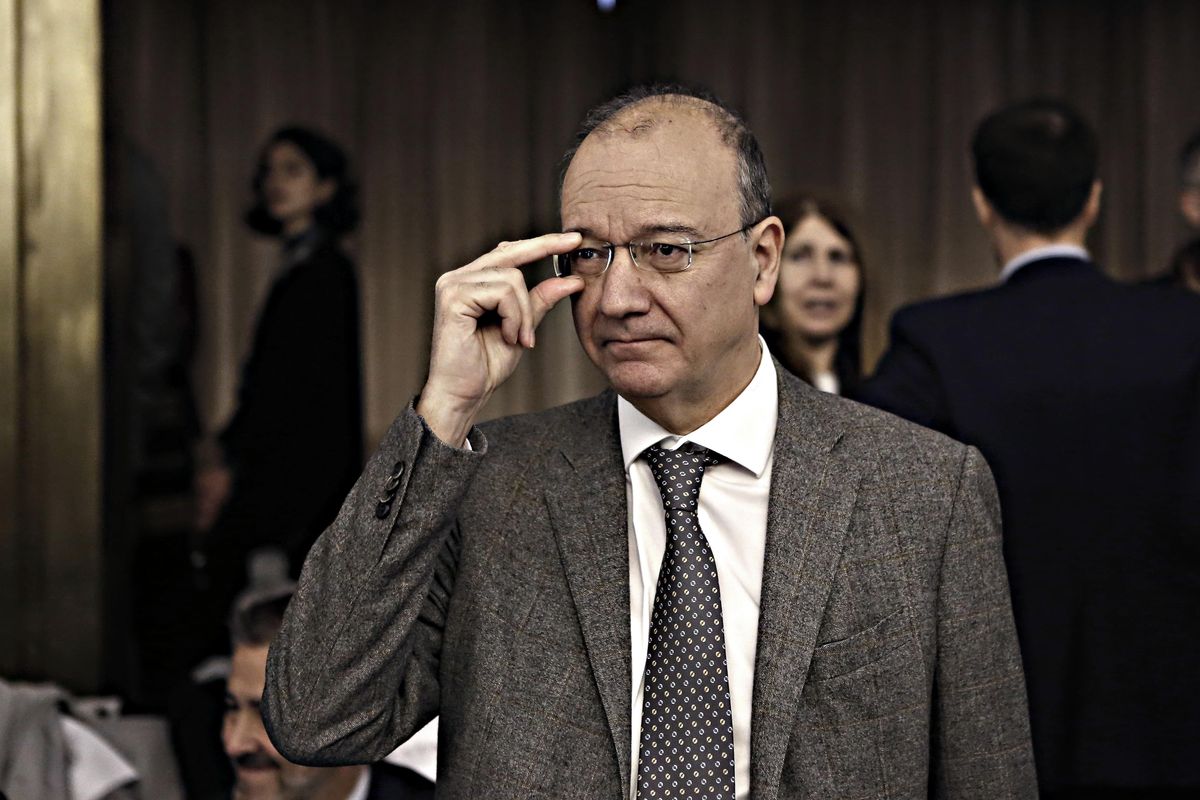 La sinistra controlla da 50 anni la scuola. Ma ora il problema sarebbe Valditara