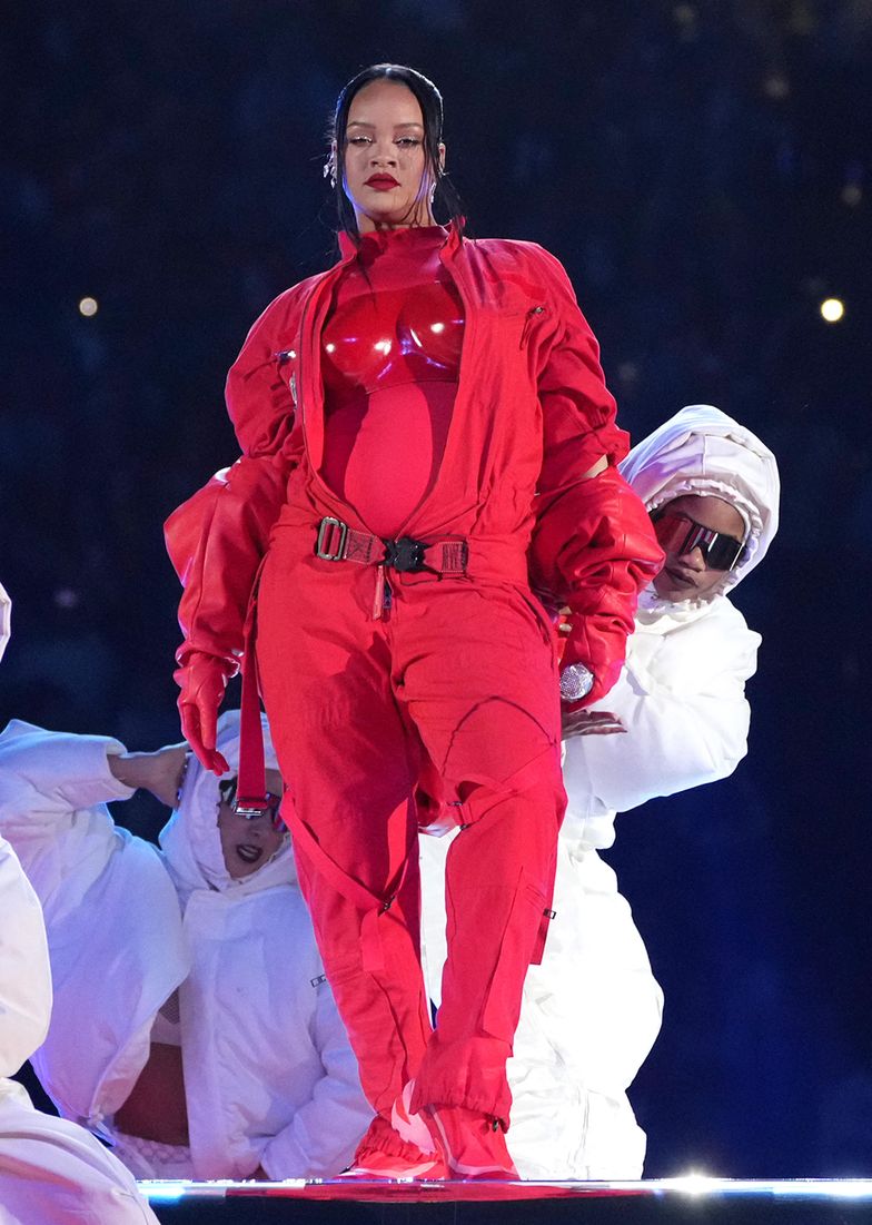 Was Rihanna's Super Bowl Look A Tribute to André Leon Talley?