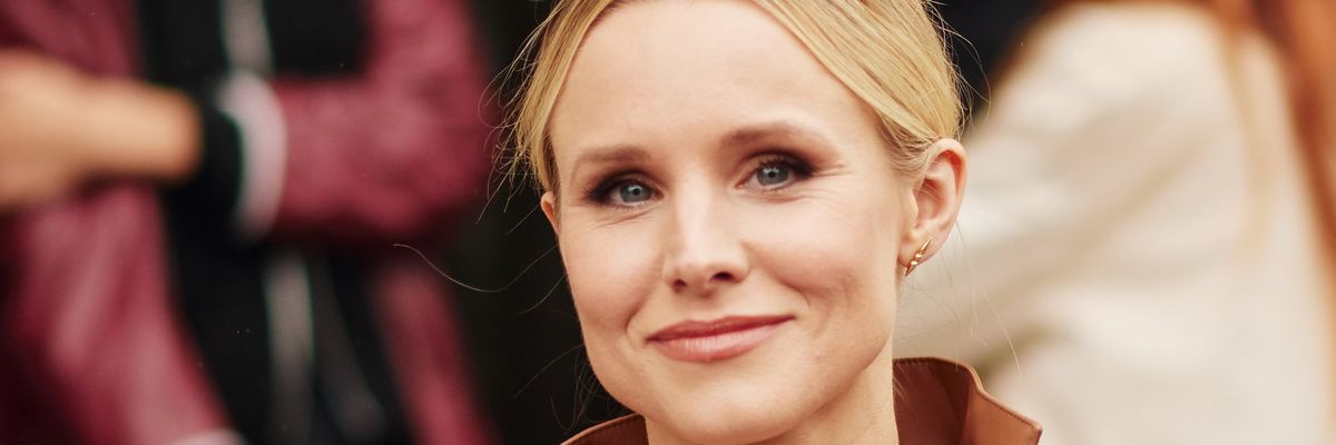 Win $1,000 and a personal message from Kristen Bell - Upworthy