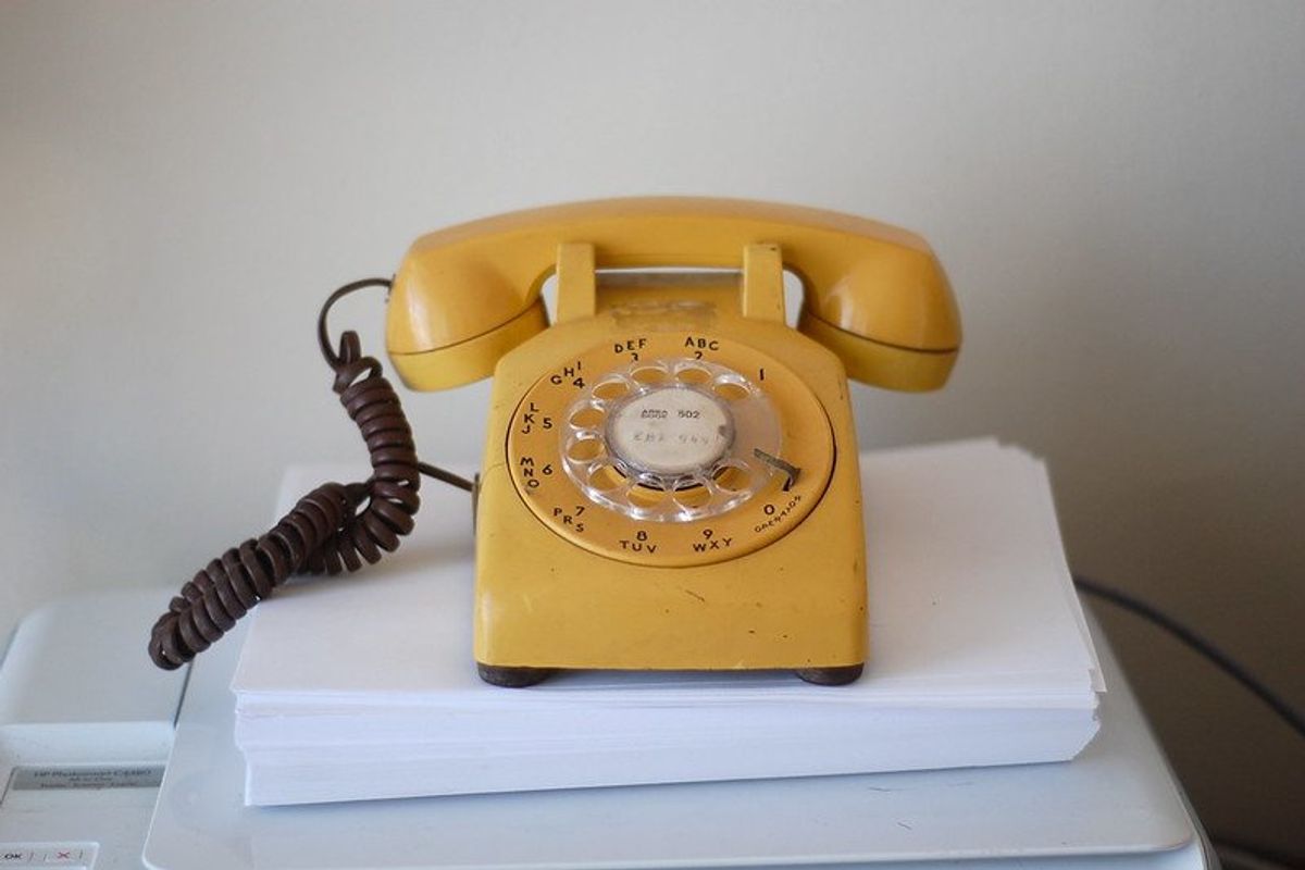 Teens were challenged to dial a number on a rotary phone in under 4 minutes. Could they do it?