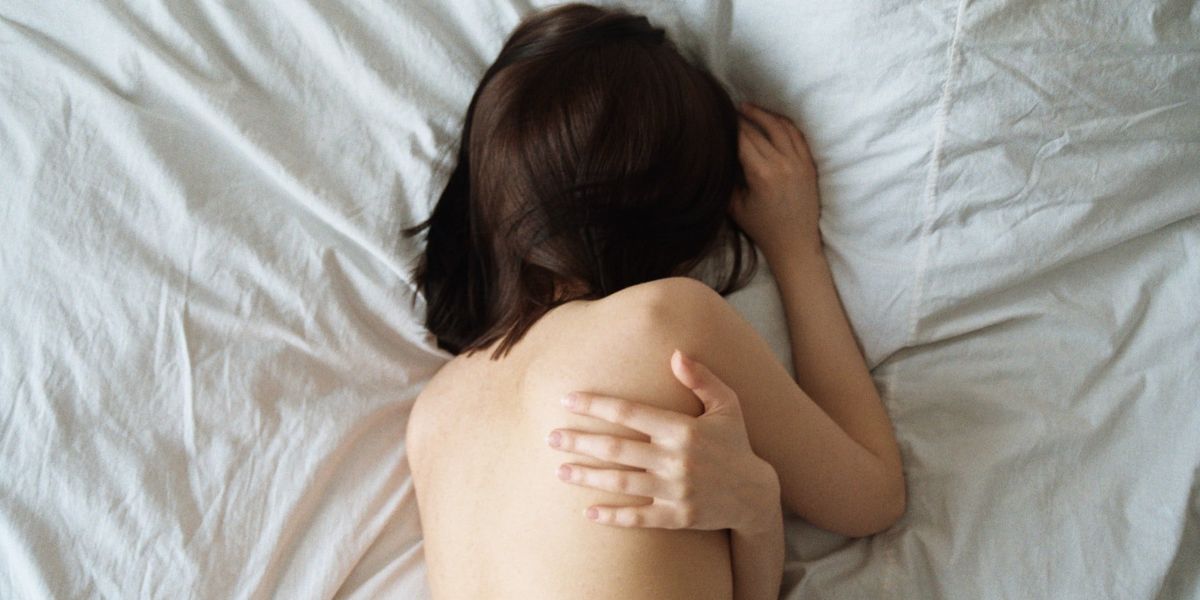 People Reveal The Real Reasons They Sleep Naked