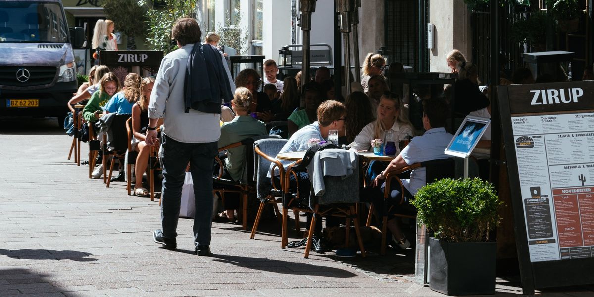 Outdoor dining and coffee in Western Europe