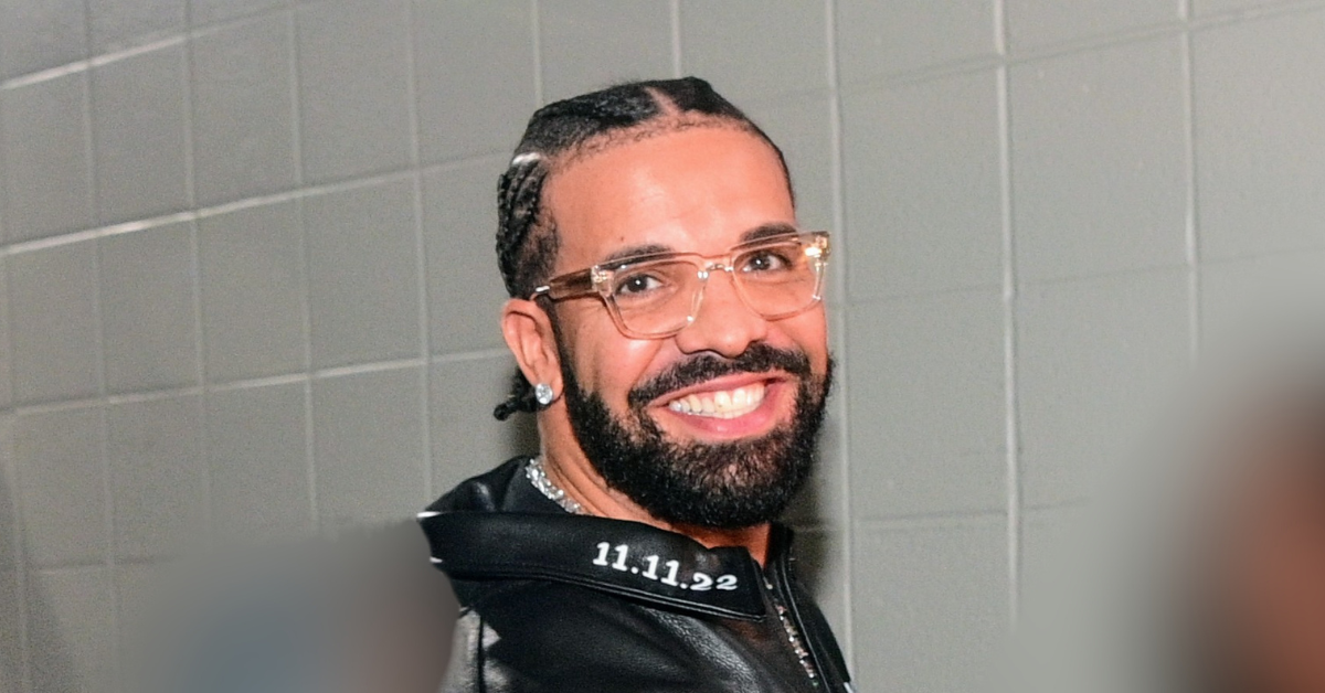 Drake Wore Old Man Prosthetics To Friend #39 s Court Hearing: VIDEO Comic Drake Wore Old Man Prosthetics To Friend #39 s Court Hearing: VIDEO Comic