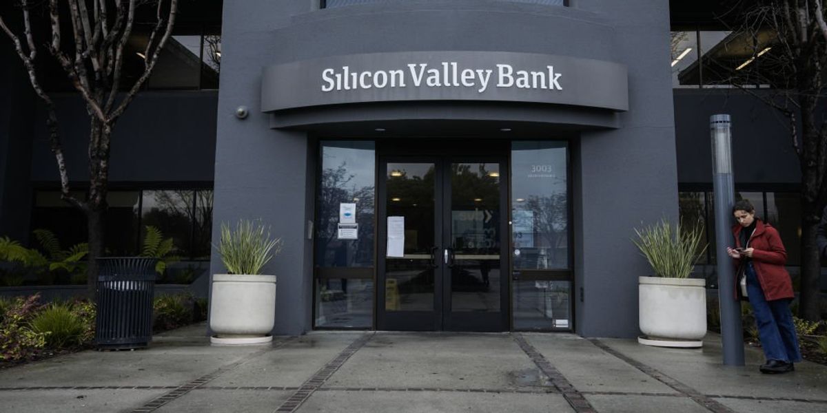 NextImg:Silicon Valley Bank collapses, marking second-largest bank failure in US history