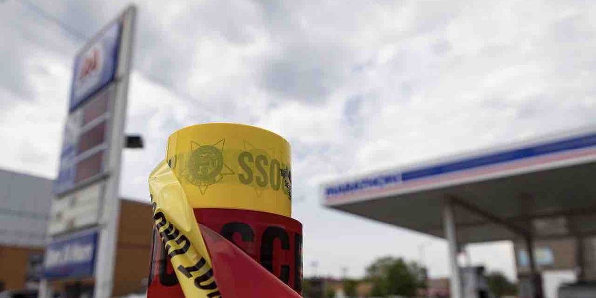 NextImg:13-year-old boy arrested for allegedly carjacking woman at Chicago gas station