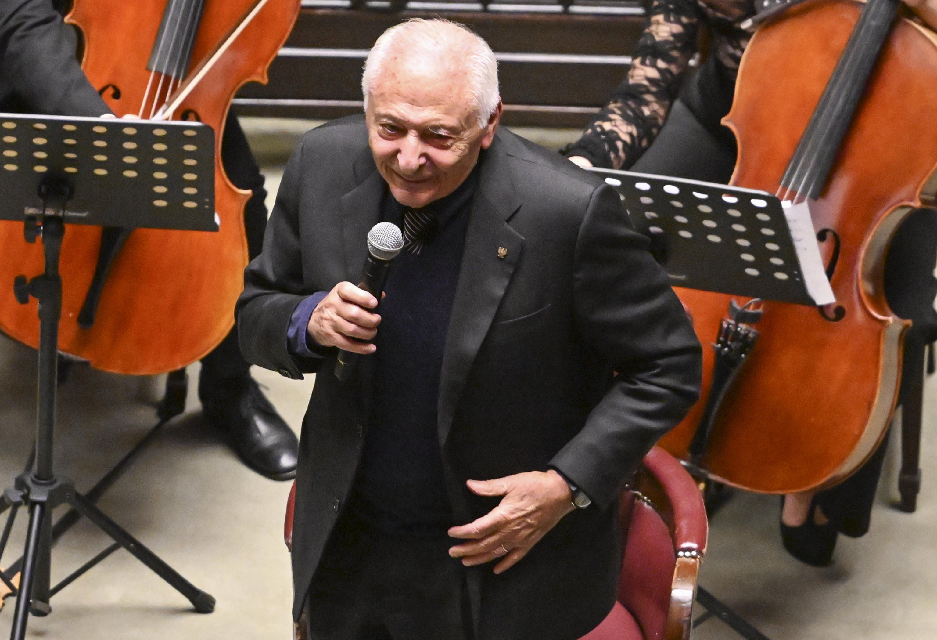 Mogol: «Quando ci diedero dei fascisti consigliai a Battisti di sparire»