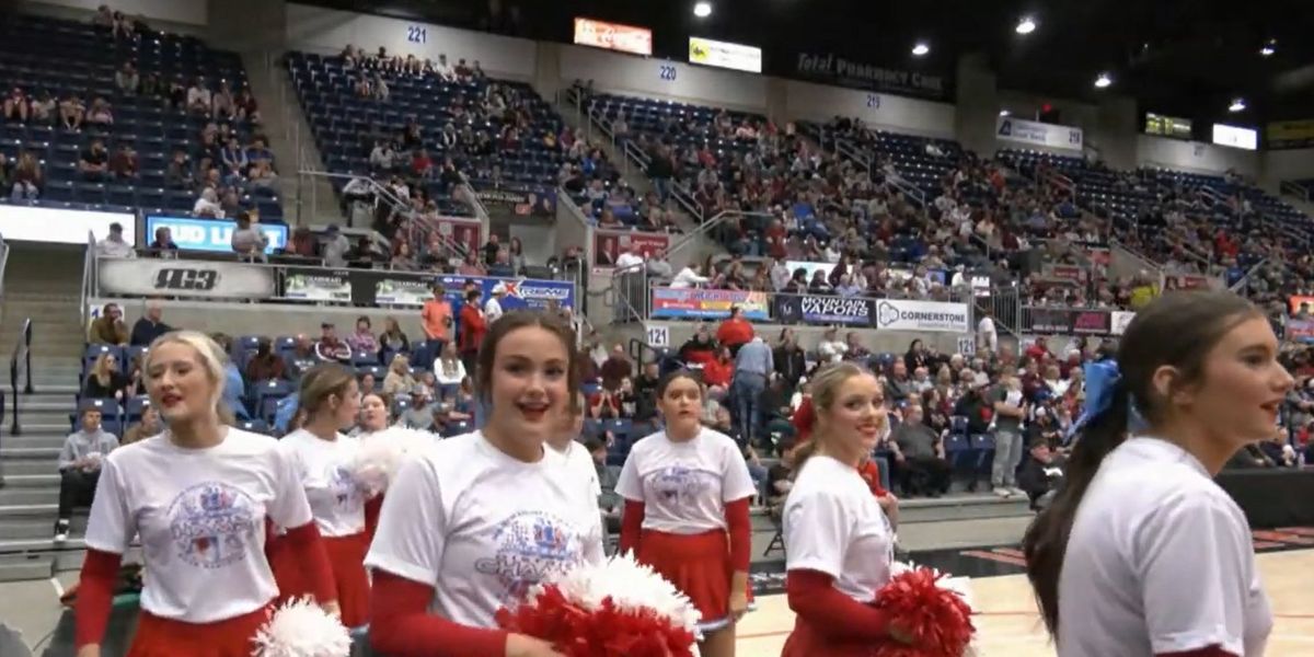 NextImg:Small high school basketball team had no band during a tournament. A rival school's band made sure it wouldn't face fate in silence.