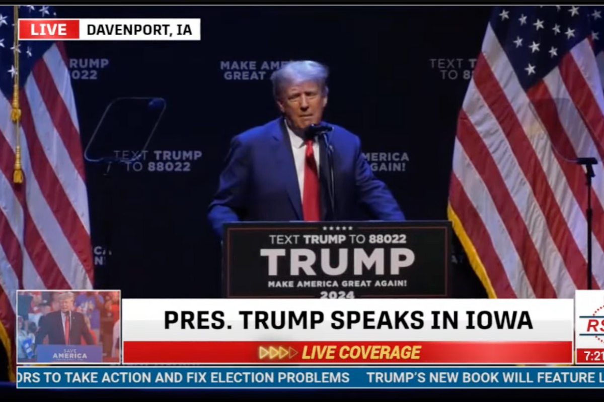 Trump To Mike Pence: WHY ARE YOU MURDERING YOURSELF WHY ARE YOU MURDERING YOURSELF?