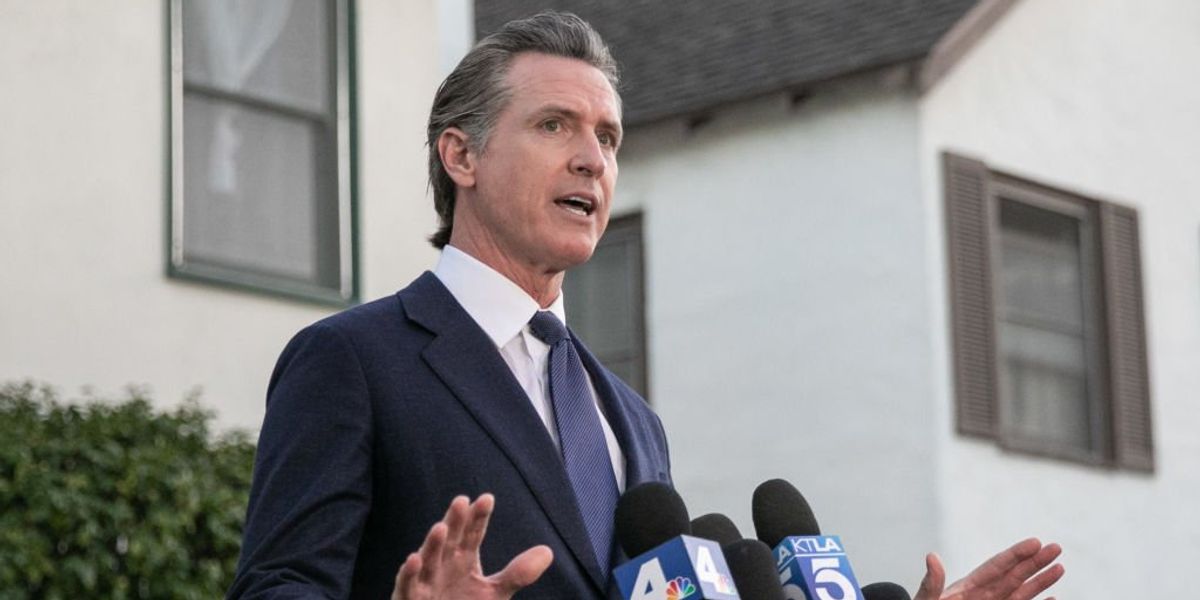 NextImg:Newsom hailed the Silicon Valley Bank bailout, but did not point out his own business with the institution: Report