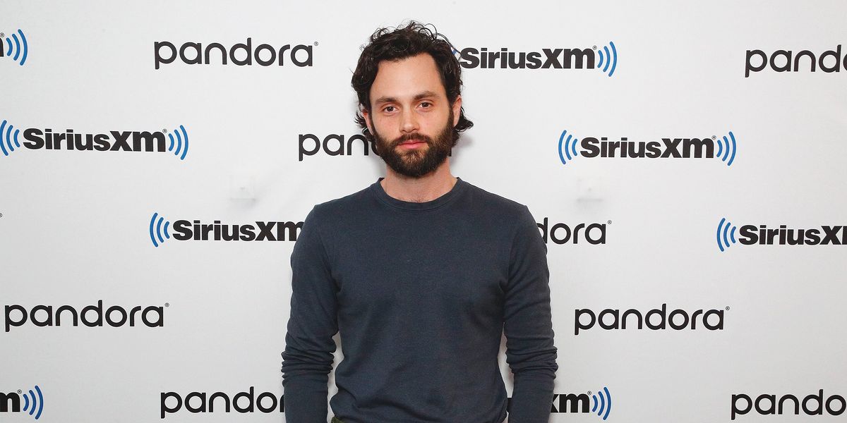 Penn Badgley Clarifies Sex Scene Comments