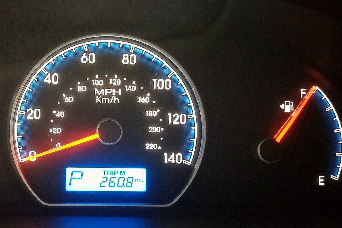 running on empty, fumes, gas mileage, gas light