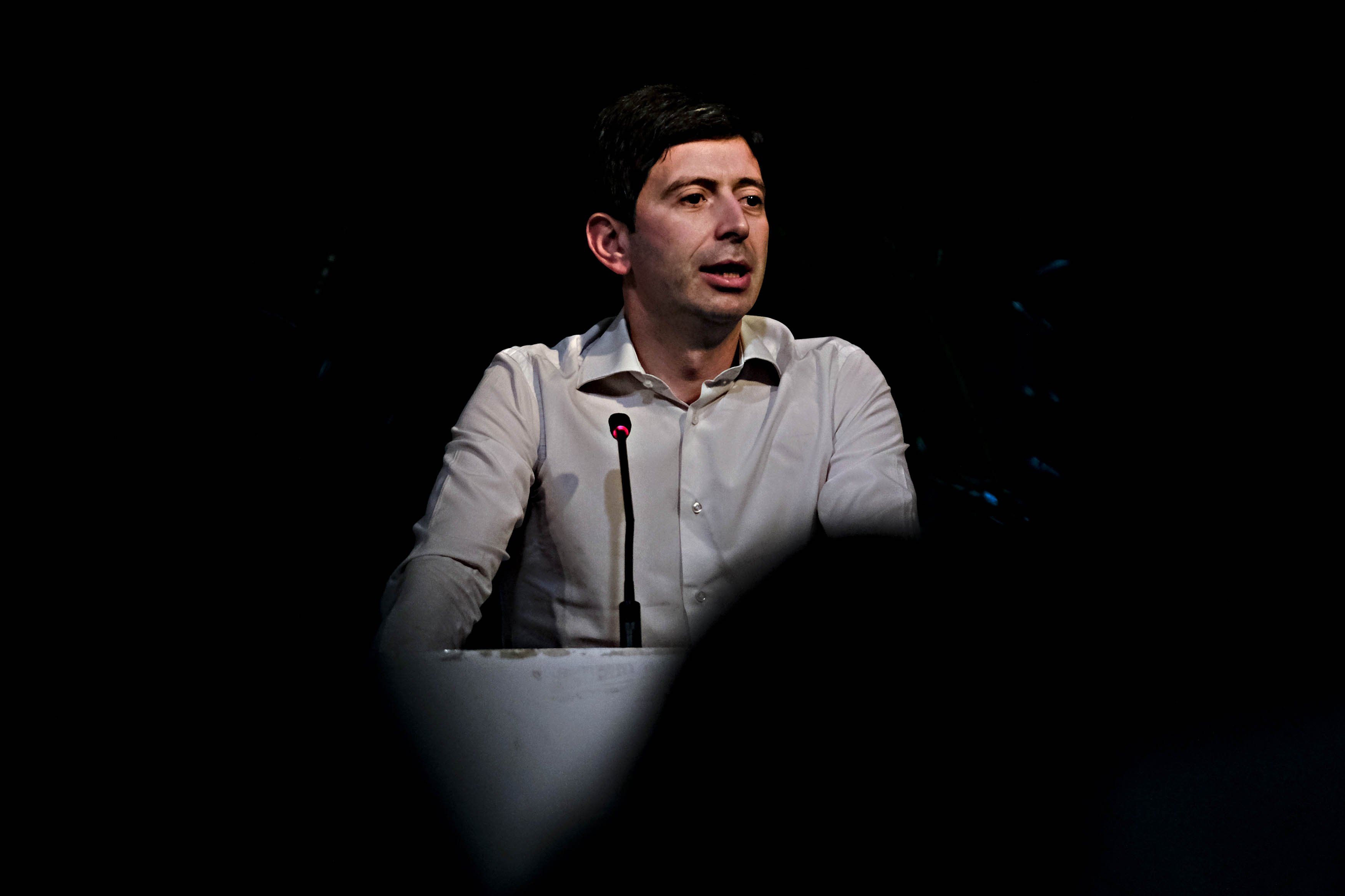 Ricatti, menzogne e cialtroneria: il verminaio della banda Speranza