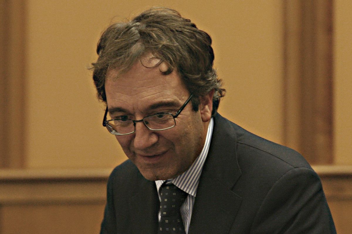Giallo al Senato: il dem Astorre si butta dalla finestra