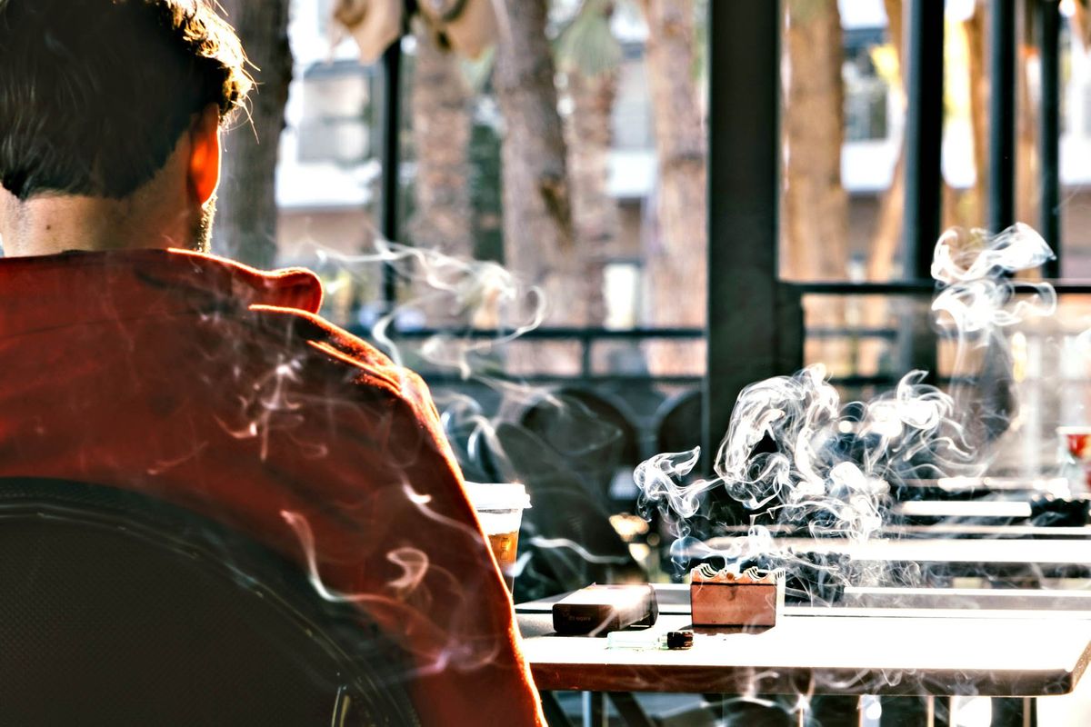 Gli italiani contro la stretta sul fumo