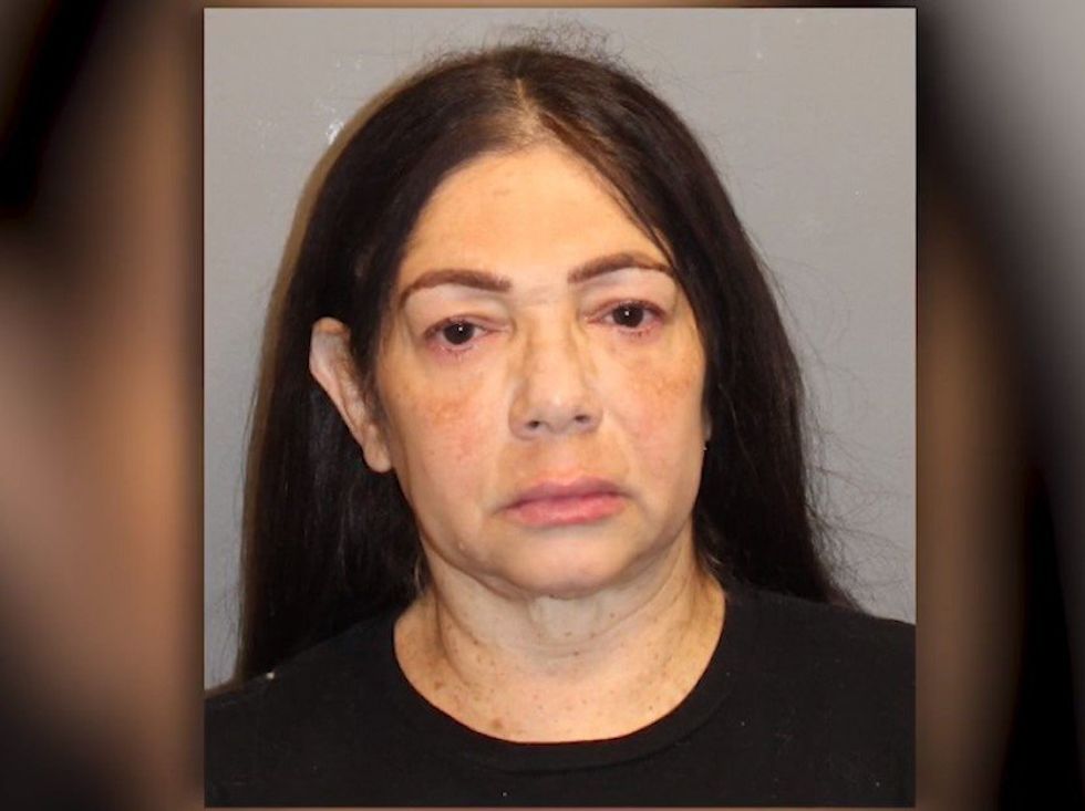 Elementary math teacher allegedly placed several students in chokehold, causing 5th-grader to pass out Elementary math teacher allegedly placed several students in chokehold, causing 5th-grader to pass out