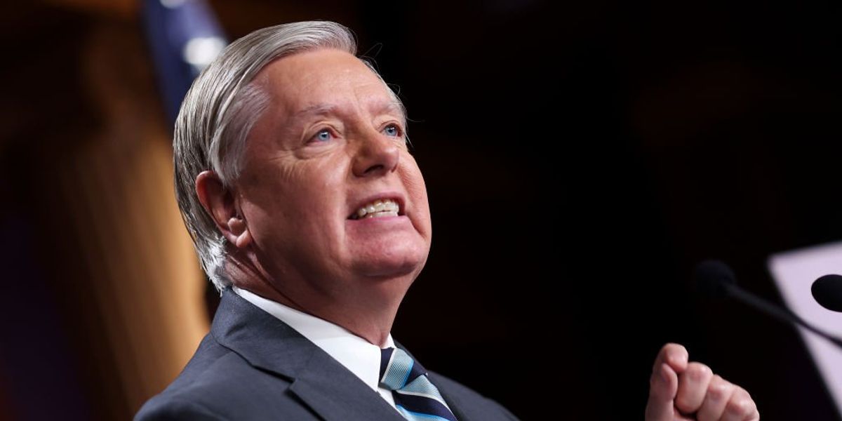 NextImg:Ethics Committee admonishes Sen. Lindsey Graham