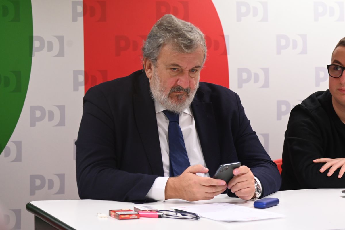 Silurato Emiliano: un commissario per i ritardi dei Giochi Mediterranei