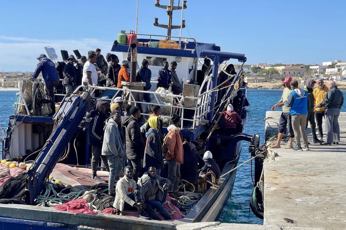 Ormai è un vero e proprio assalto. Tunisi blocca 79 barche già in mare