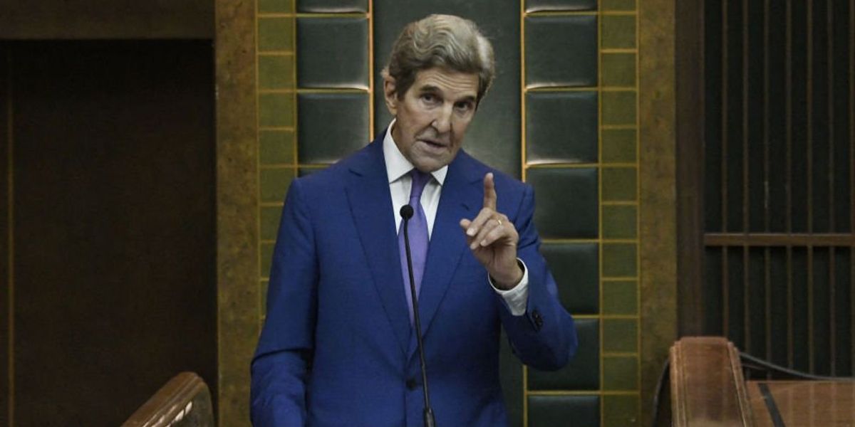 NextImg:John Kerry justifies private jet travel to climate change conferences with incredible defense: 'They buy offsets'