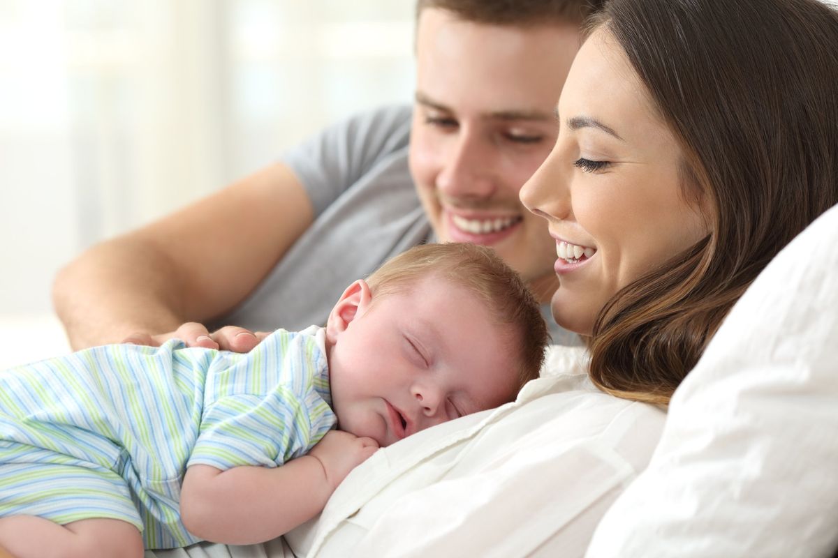 L’interesse superiore di ogni bambino è quello di crescere con mamma e papà