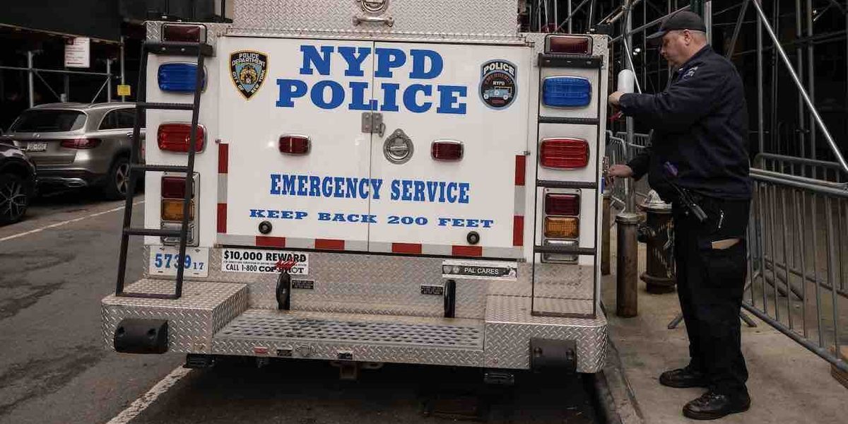 NextImg:Thug motorcyclist repeatedly punches off-duty NYPD sergeant in face, knocks him to ground. Cop — who also suffered broken ankle — had asked suspect to slow down.