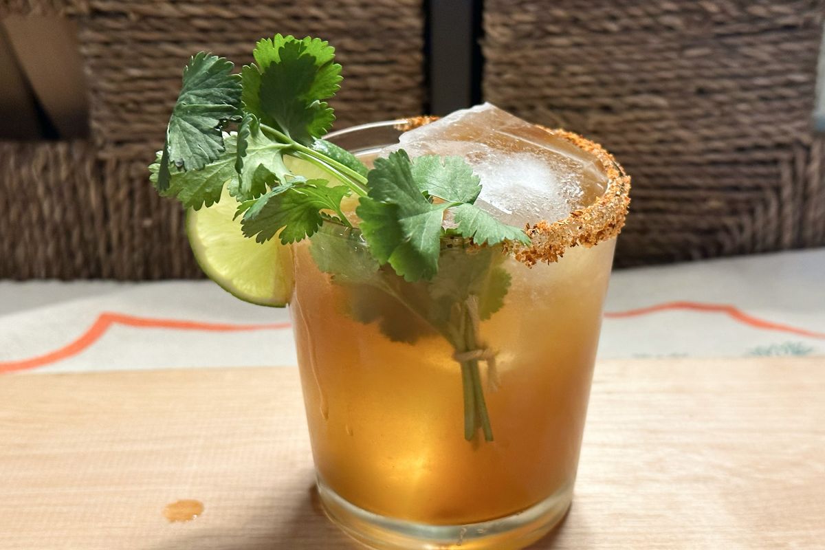 Welcome to Wonkette Happy Hour, With This Week's Cocktail, The Hell To Pay!