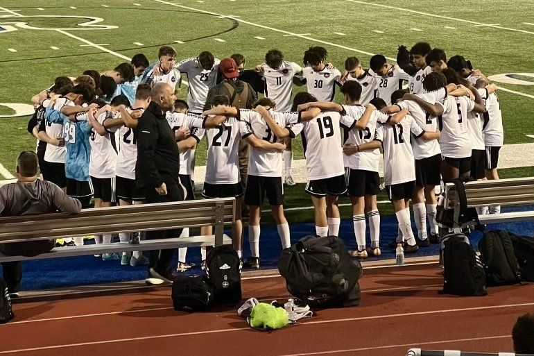 WILL-POWER: Pearland players celebrate Ramadan amid Regionals