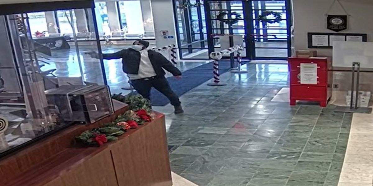 NextImg:Cop who put down gunman inside Dearborn police station won't be charged for his 'lawful self-defense.' Newly released footage shows why.