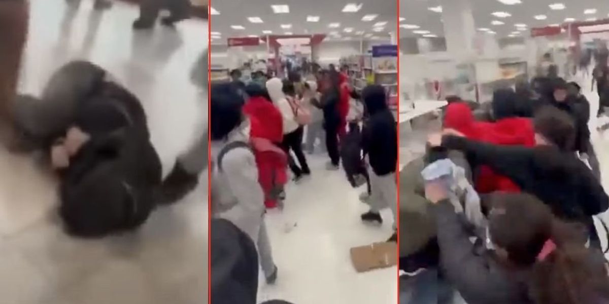 NextImg:Videos show mob of teens brutally attacking and stomping victims at San Francisco mall